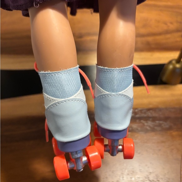 Our Generation 18” Doll w/Blonde Hair & Green Eyes - Picture 9 of 12